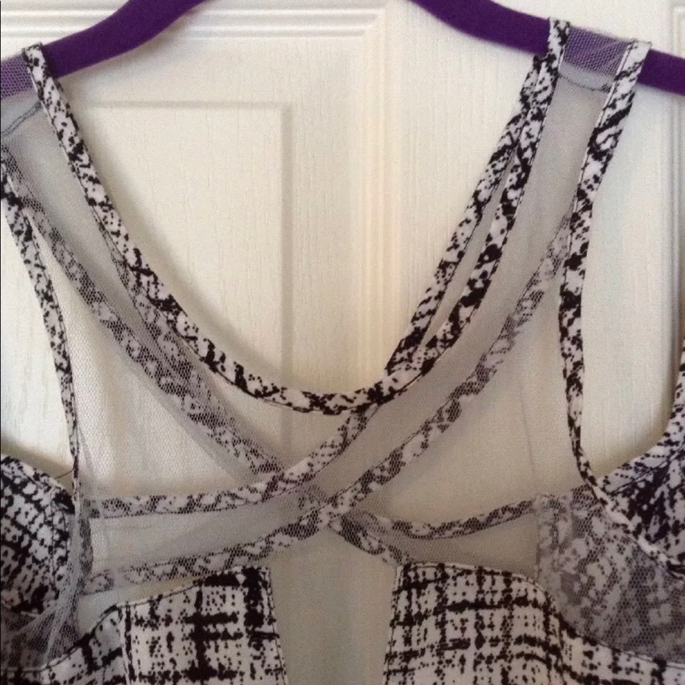 Nwt TOBI cold Shoulder Mesh Panel Blouse S - Picture 6 of 6